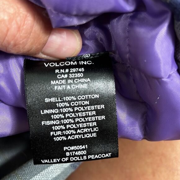Volcom flannel/plaid double breasted jacket with Faux Fur Hood Medium - Picture 11 of 11